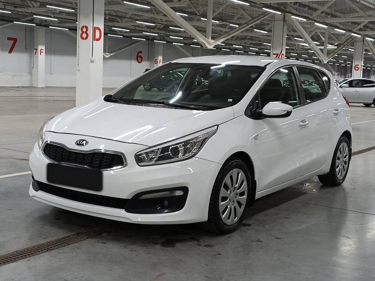 Kia Ceed с пробегом — 2015 год. Фото: #0