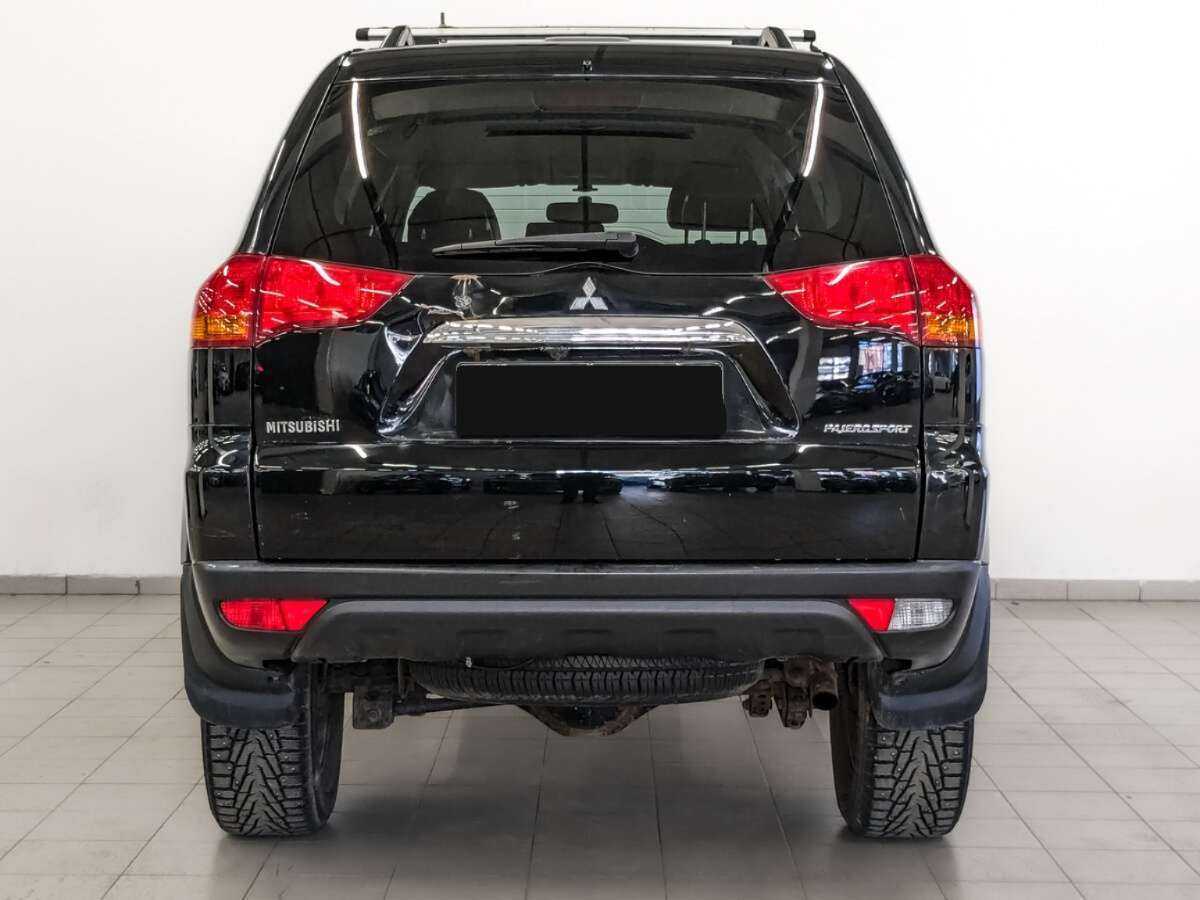 Mitsubishi Pajero Sport с пробегом — 2012 год. Фото: #5