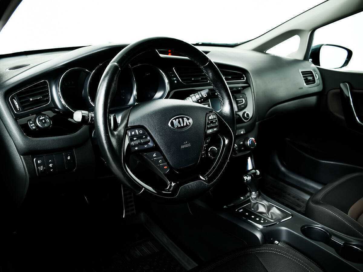 Kia Ceed с пробегом — 2014 год. Фото: #12