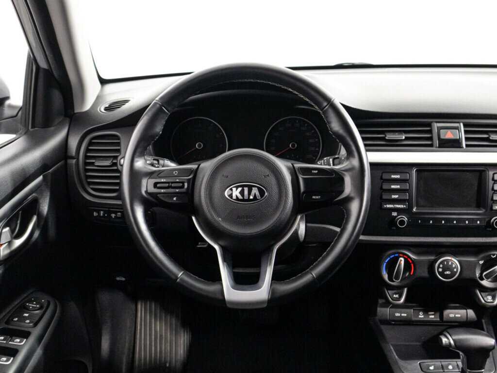 Kia Rio с пробегом — 2020 год. Фото: #19