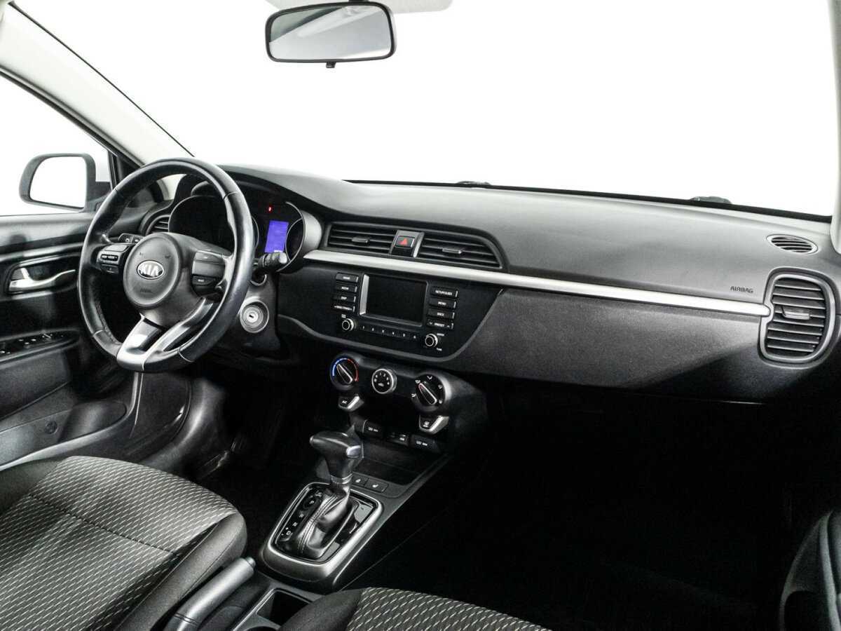 Kia Rio с пробегом — 2017 год. Фото: #8