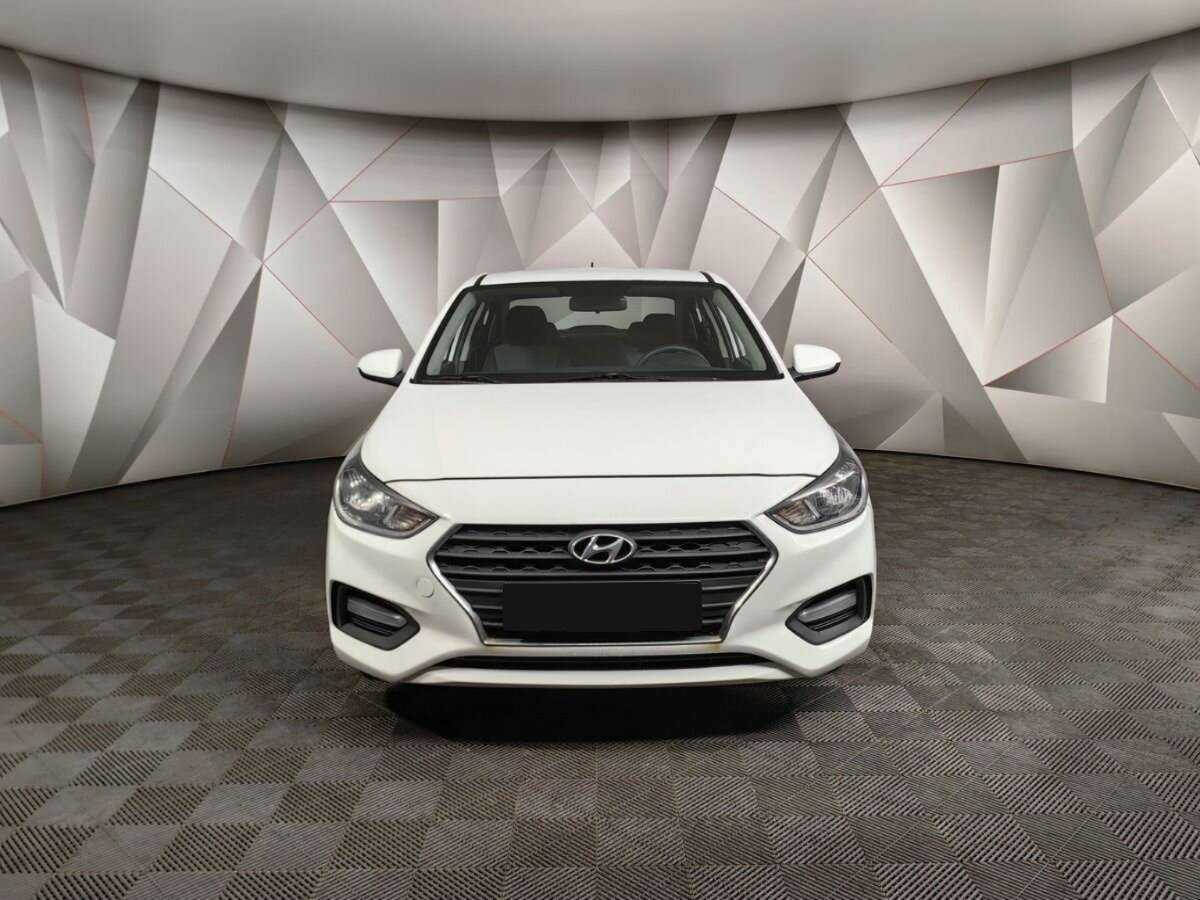 Hyundai Solaris с пробегом — 2019 год. Фото: #5