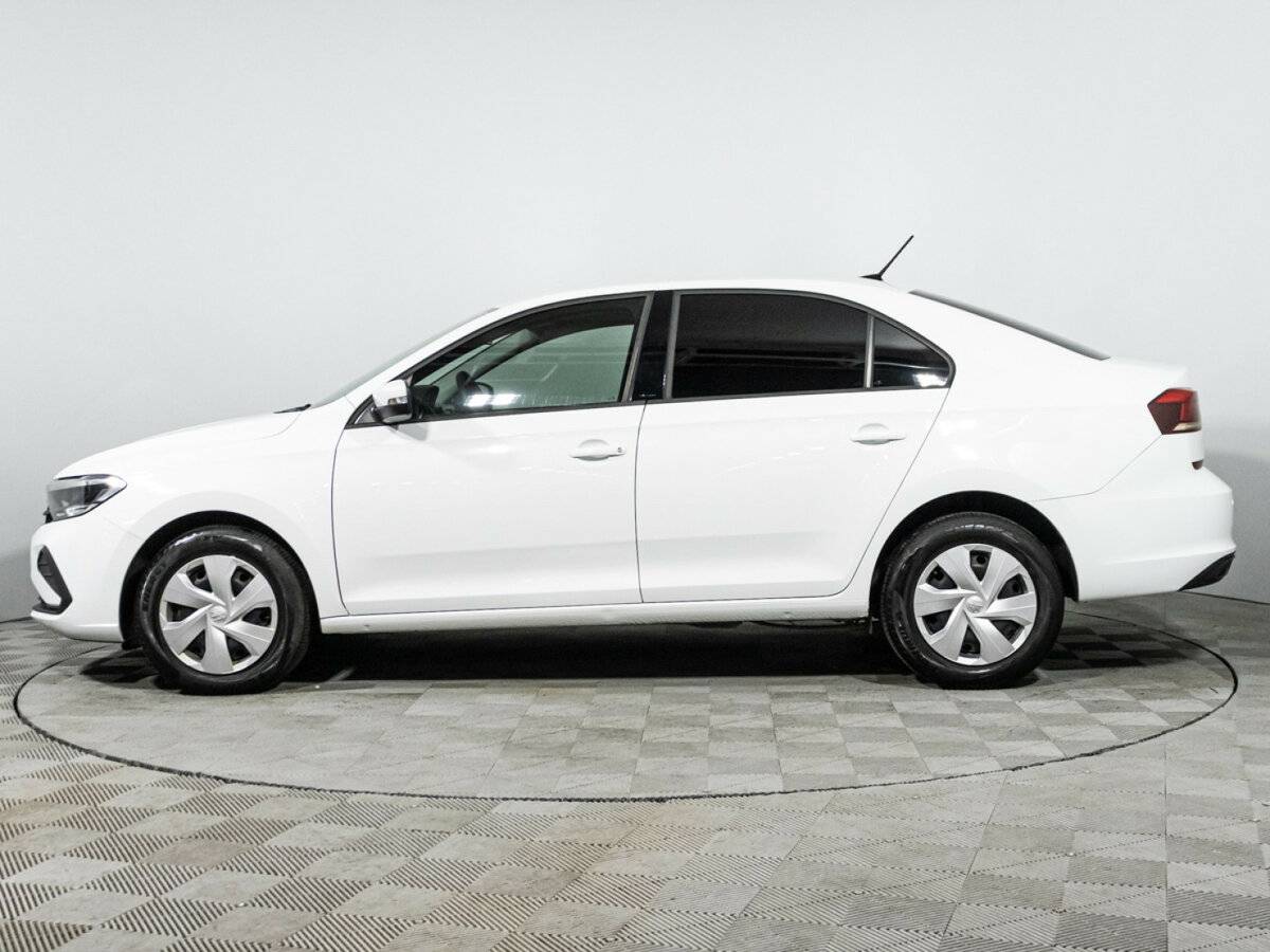 Volkswagen Polo с пробегом — 2021 год. Фото: #7