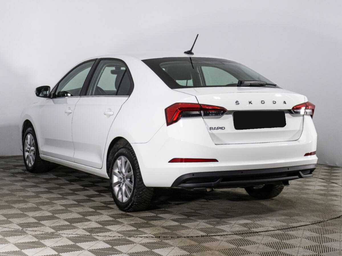 Skoda Rapid с пробегом — 2020 год. Фото: #6
