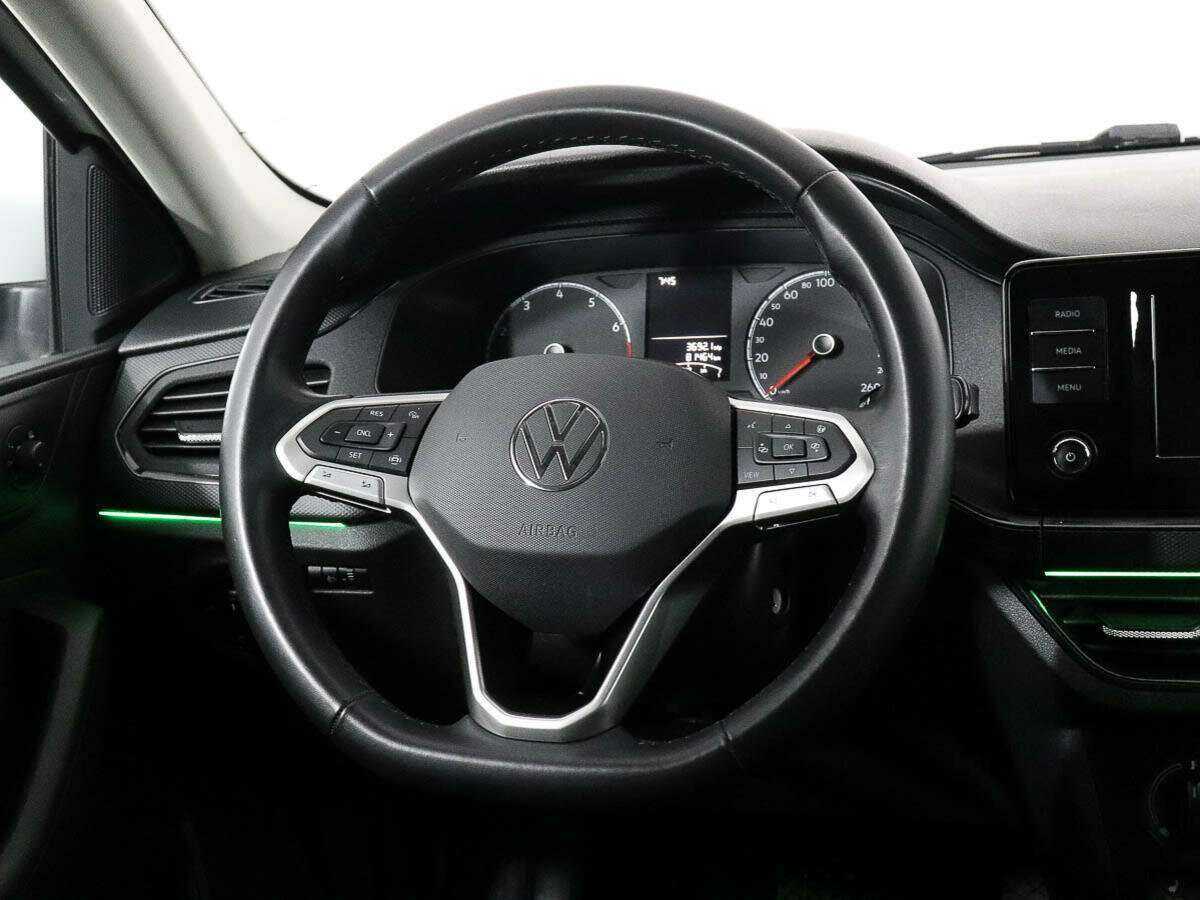 Volkswagen Polo с пробегом — 2021 год. Фото: #11