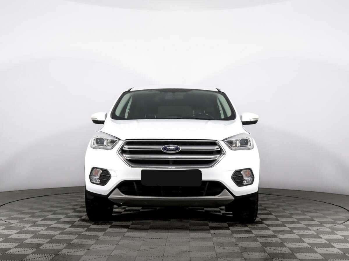 Ford Kuga с пробегом — 2018 год. Фото: #1