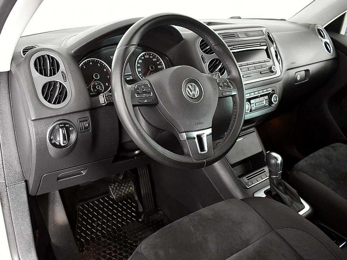 Volkswagen Tiguan с пробегом — 2012 год. Фото: #6