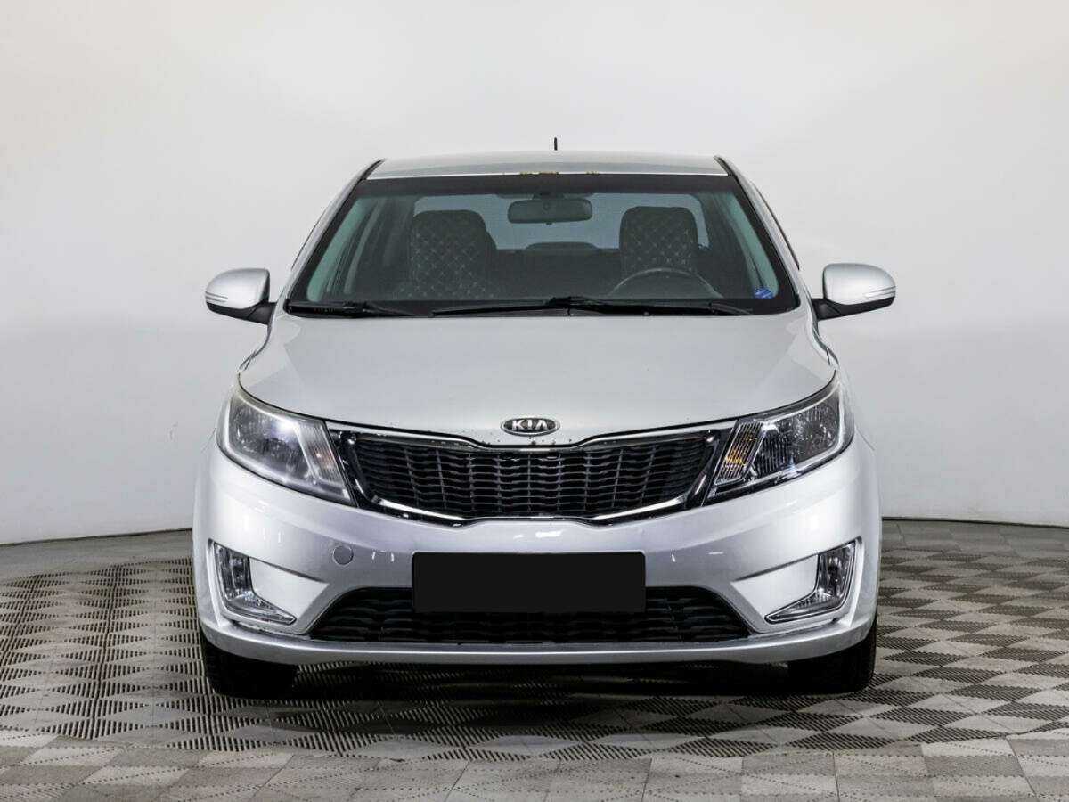 Kia Rio с пробегом — 2012 год. Фото: #1