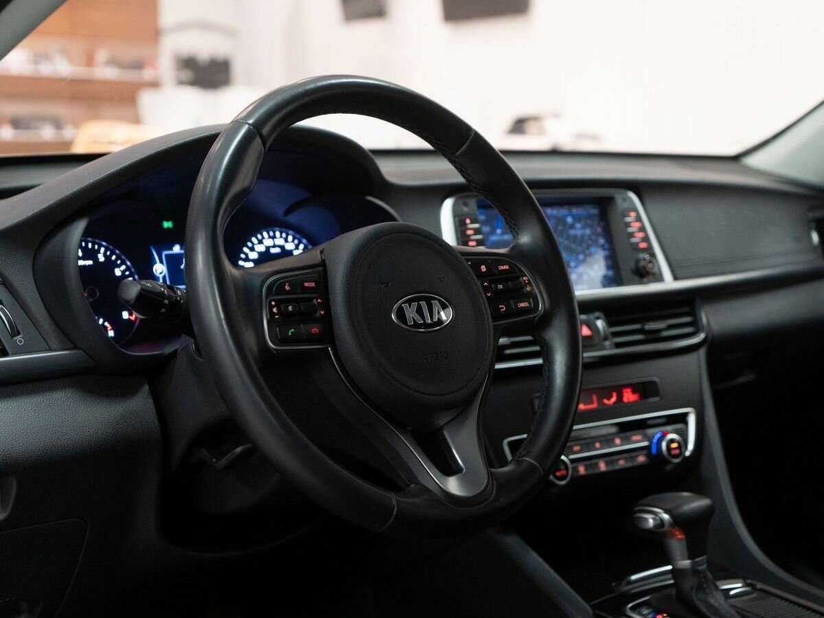 Kia K5 с пробегом — 2017 год. Фото: #3