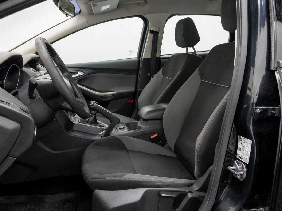 Ford Focus с пробегом — 2012 год. Фото: #13