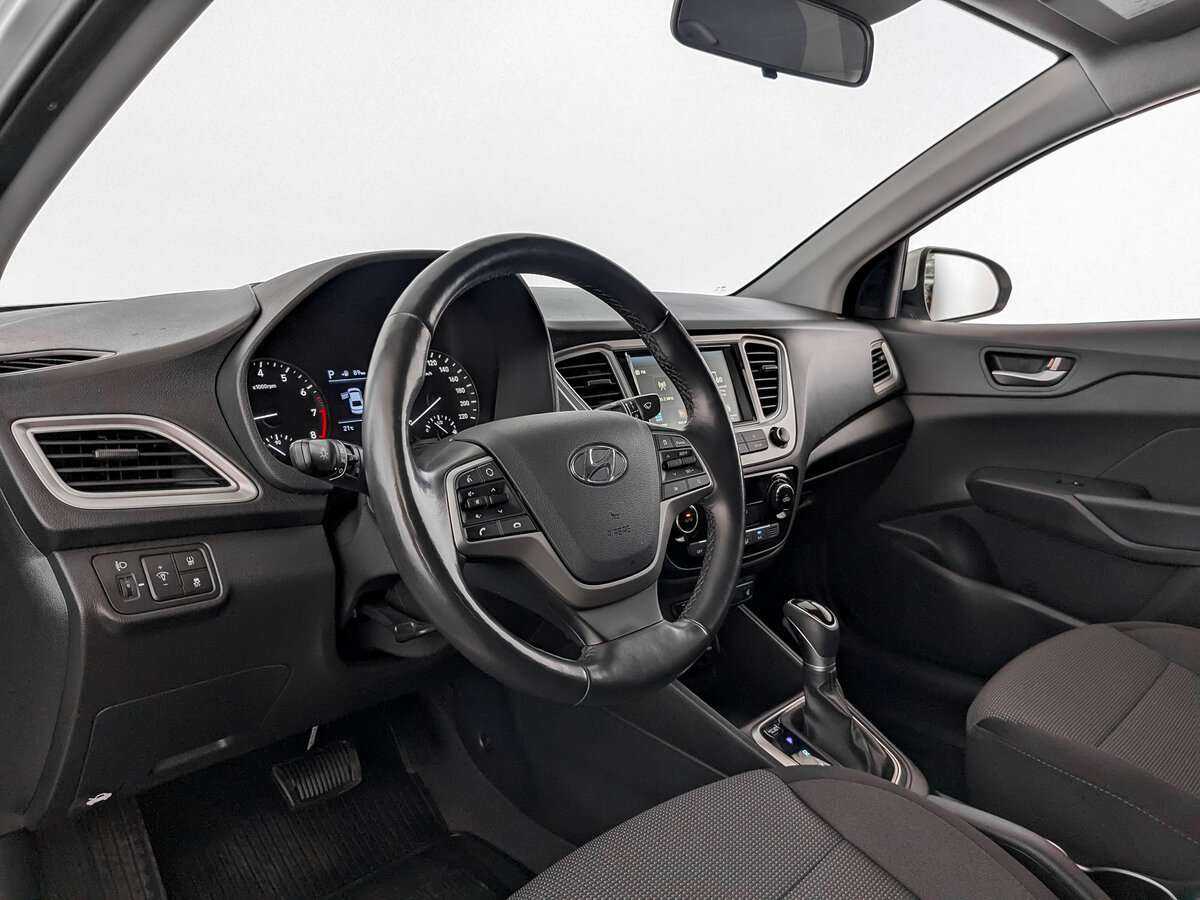 Hyundai Solaris с пробегом — 2019 год. Фото: #13