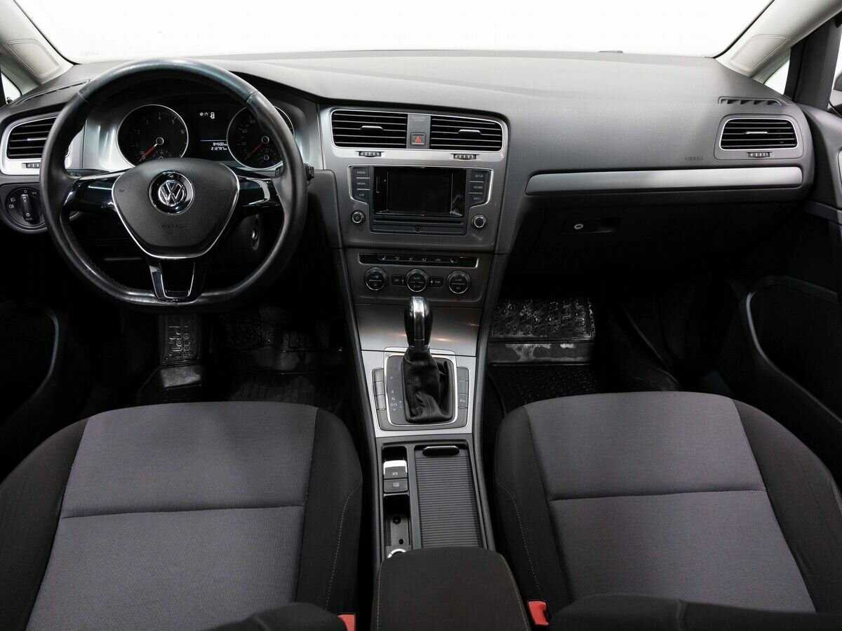 Volkswagen Golf с пробегом — 2013 год. Фото: #14