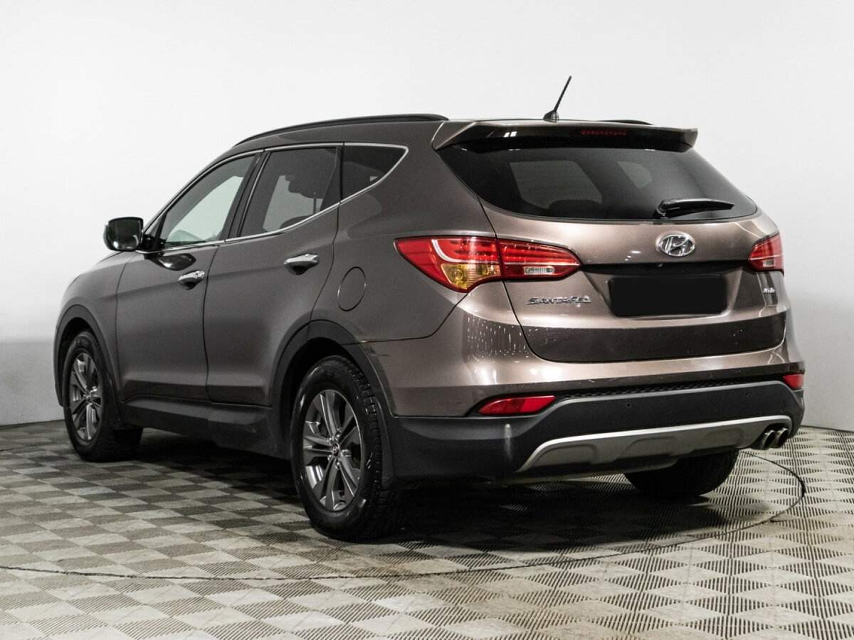 Hyundai Santa Fe с пробегом — 2012 год. Фото: #6