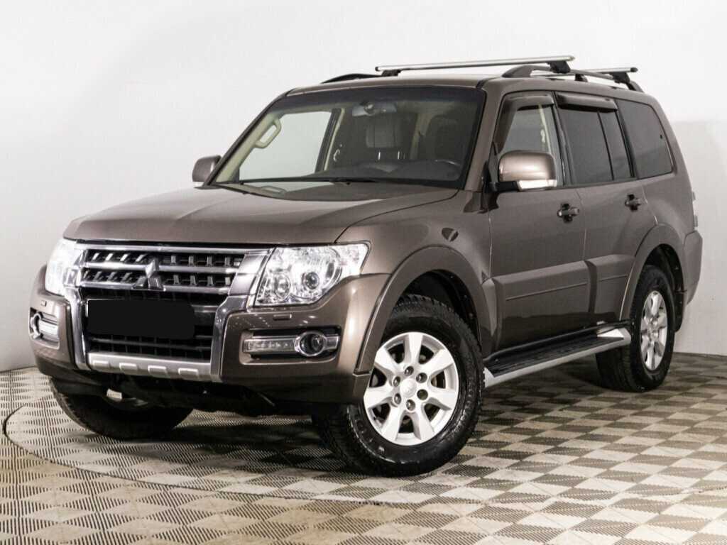 Mitsubishi Pajero с пробегом — 2014 год. Фото: #0