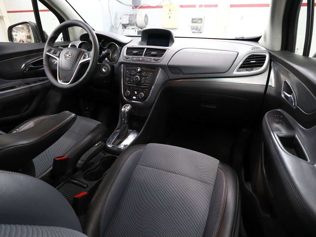 Opel Mokka с пробегом — 2013 год. Фото: #13