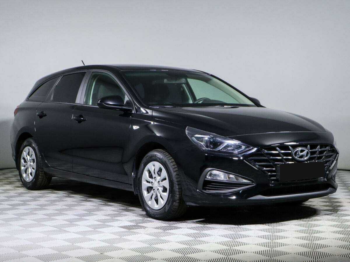Hyundai i30 с пробегом — 2022 год. Фото: #2