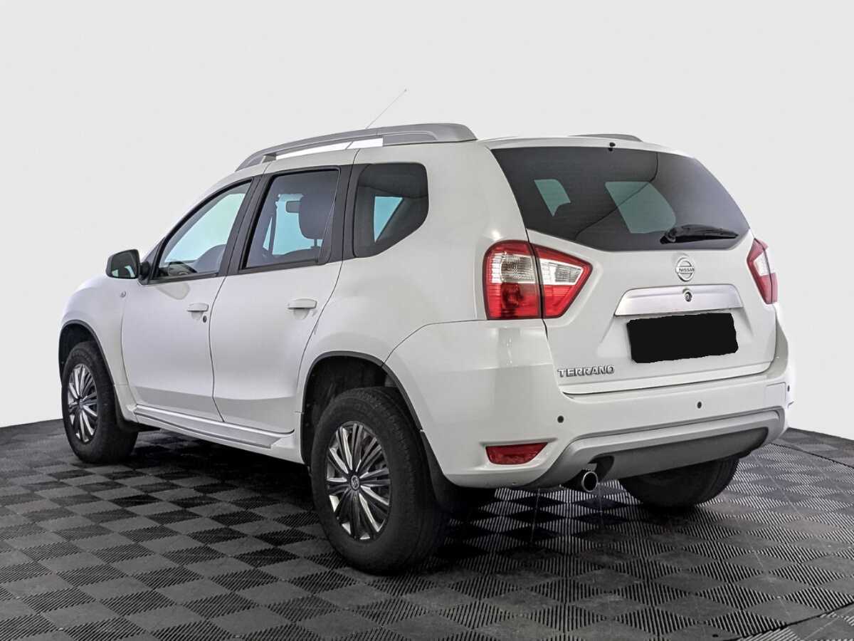 Nissan Terrano с пробегом — 2015 год. Фото: #6