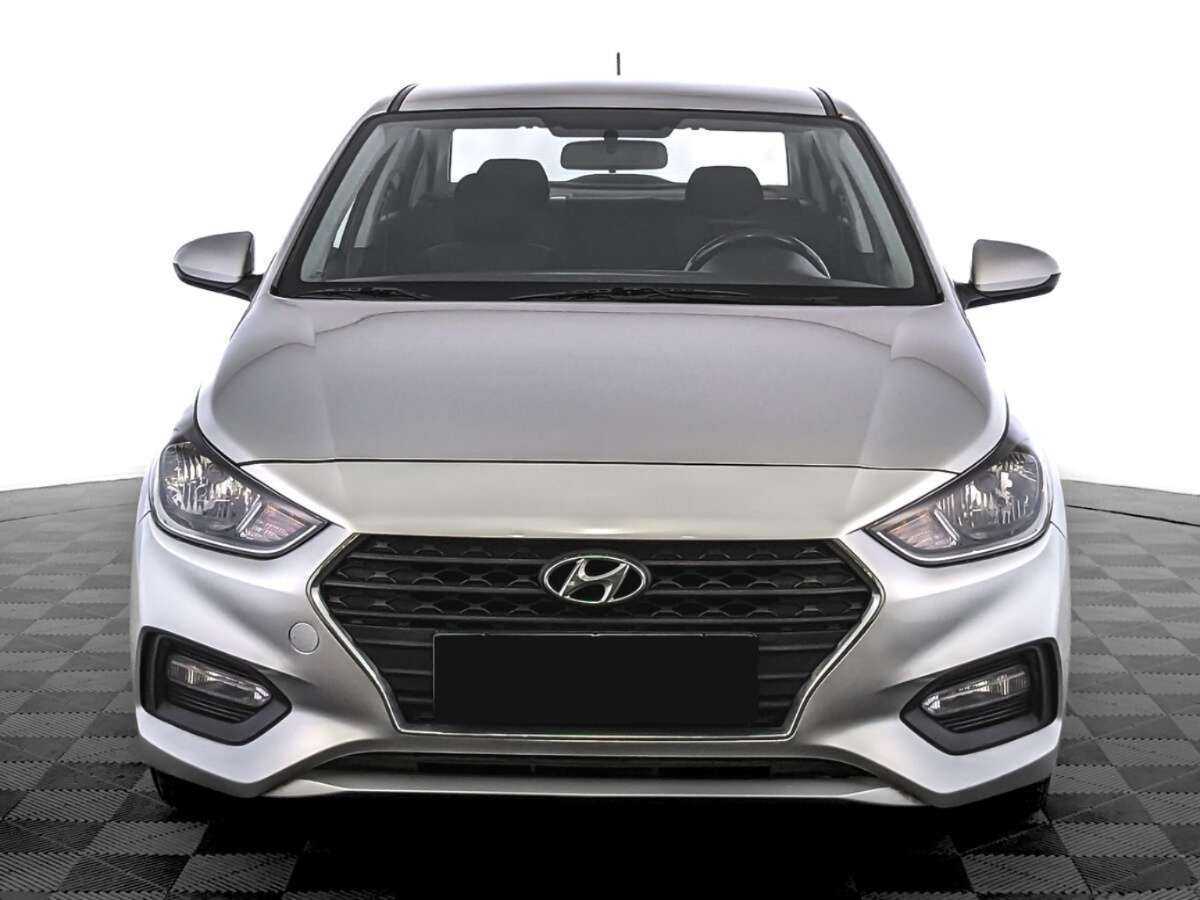 Hyundai Solaris с пробегом — 2018 год. Фото: #1
