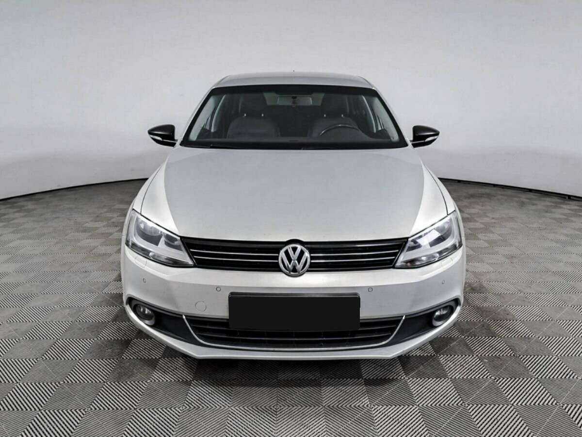 Volkswagen Jetta с пробегом — 2014 год. Фото: #1