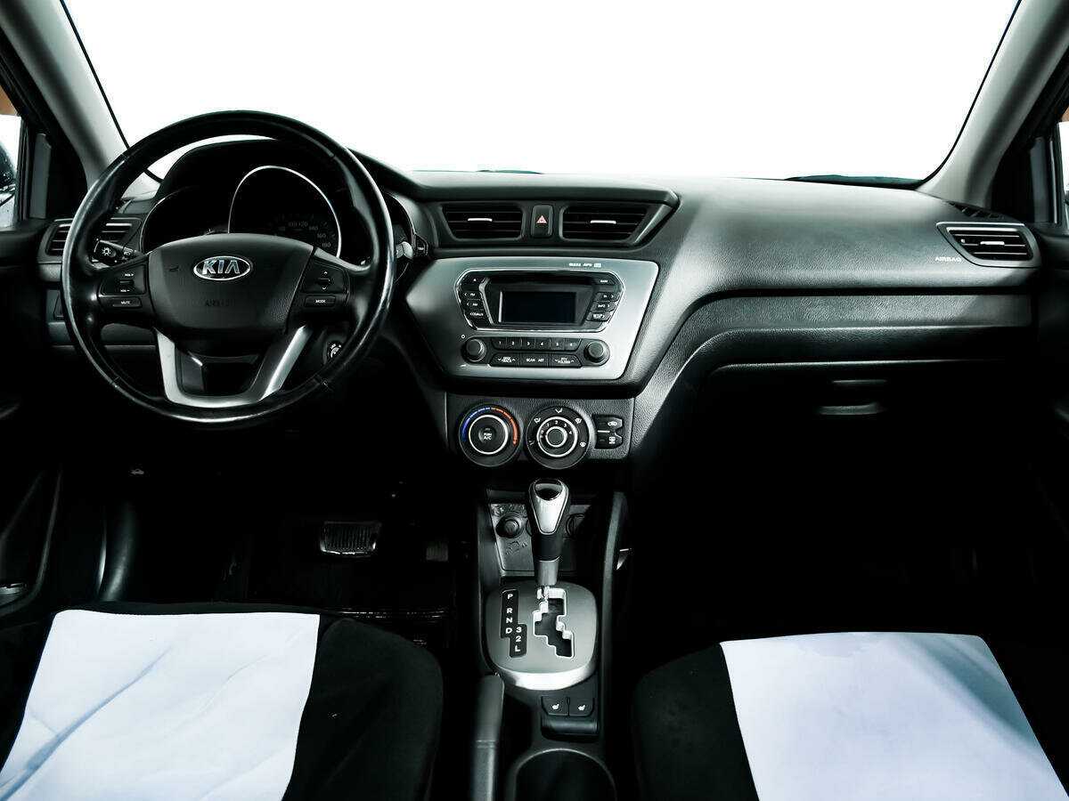 Kia Rio с пробегом — 2014 год. Фото: #10