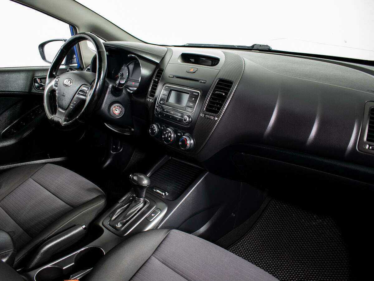 Kia Cerato с пробегом — 2014 год. Фото: #8