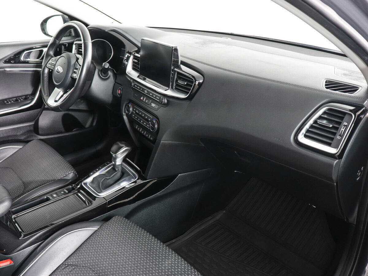 Kia Ceed с пробегом — 2018 год. Фото: #9