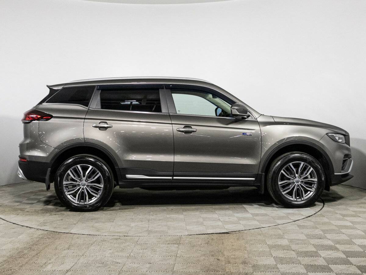 Geely Atlas Pro с пробегом — 2022 год. Фото: #3