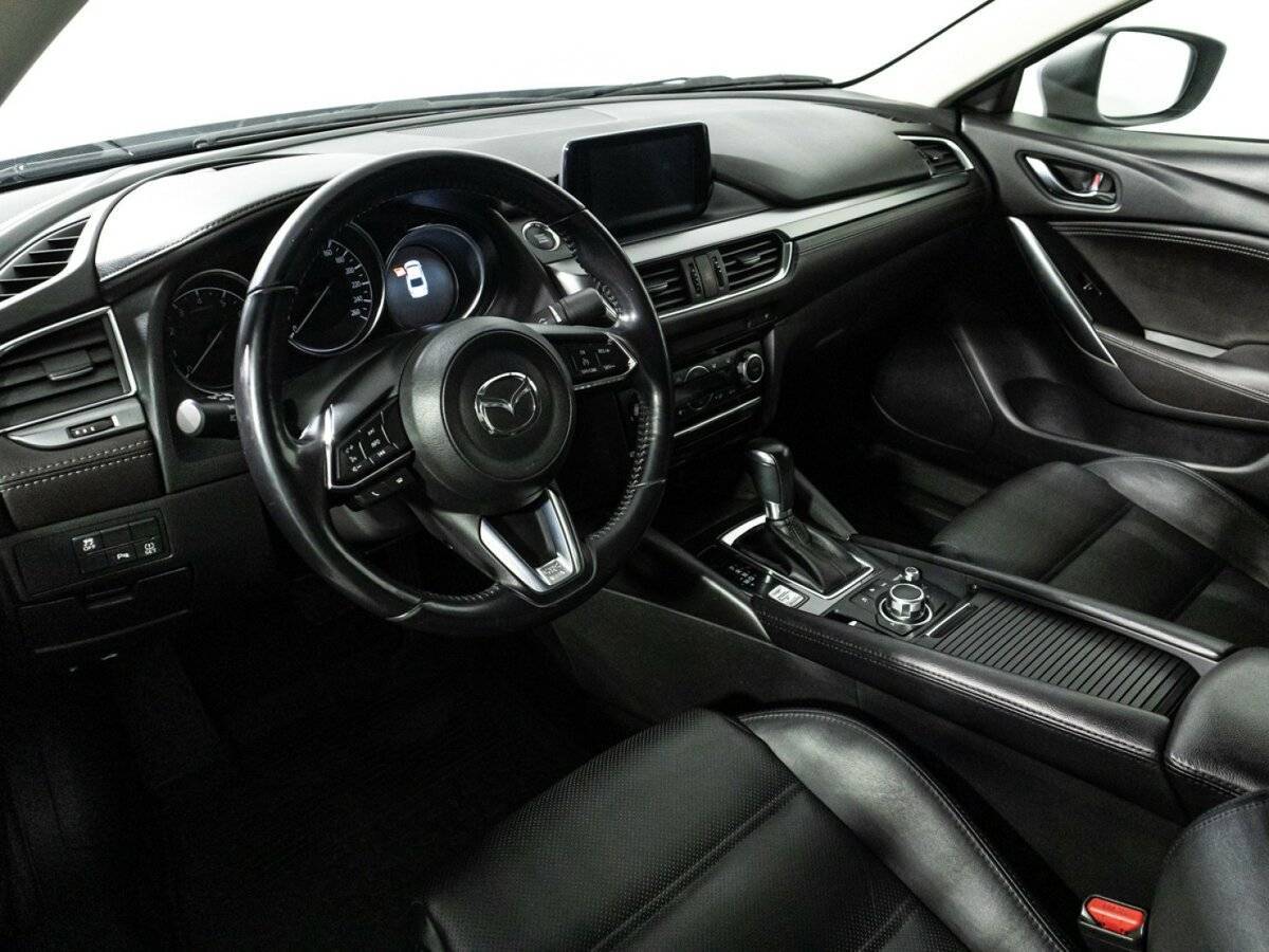 Mazda 6 с пробегом — 2017 год. Фото: #10