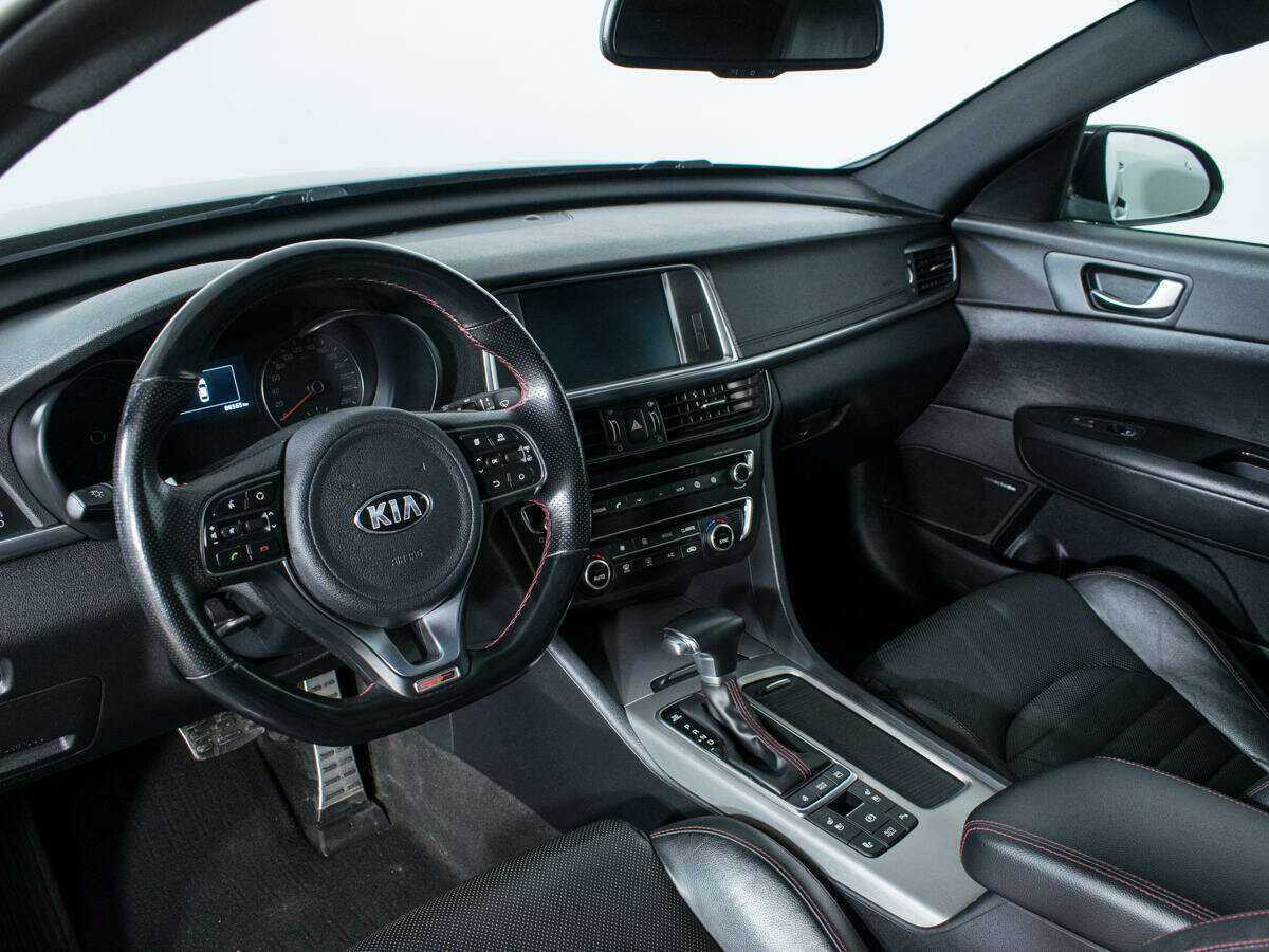 Kia Optima с пробегом — 2018 год. Фото: #12