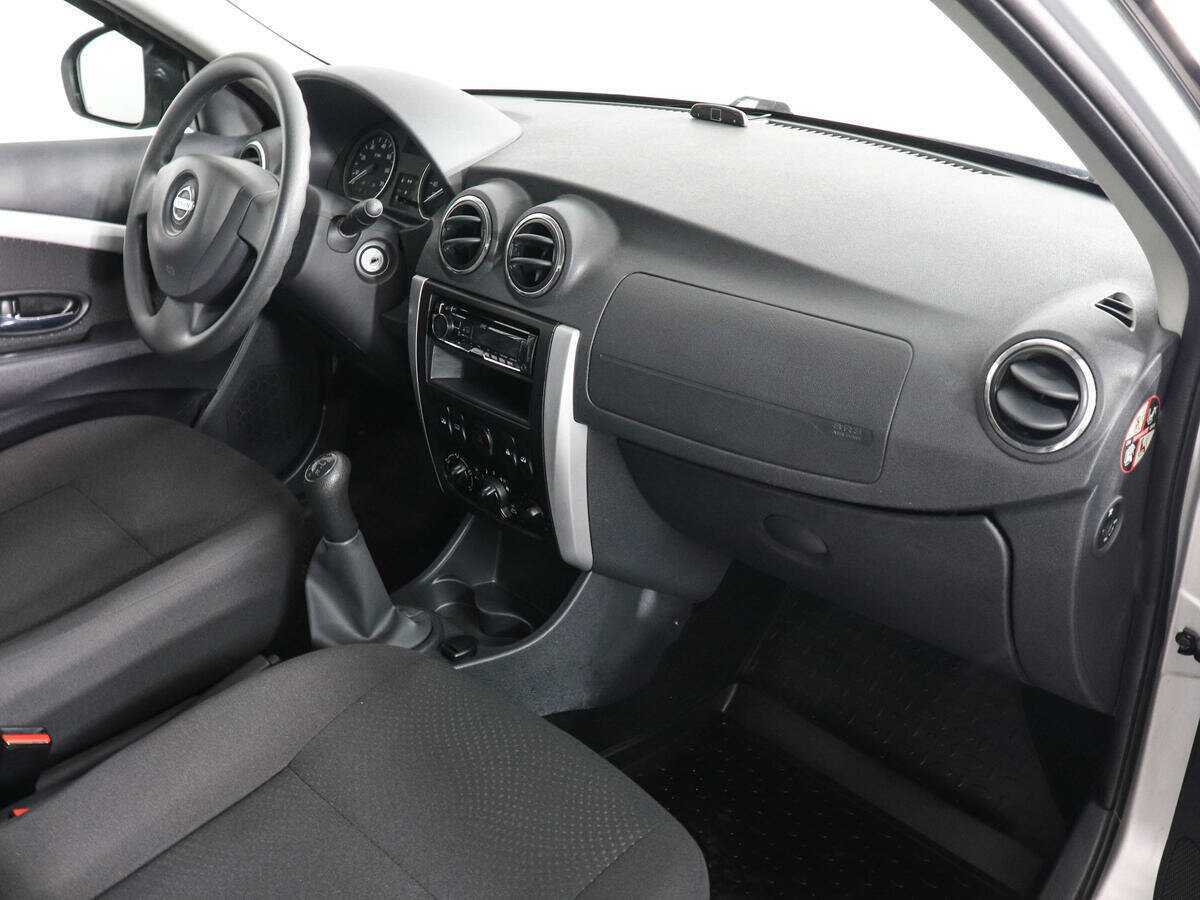 Nissan Almera с пробегом — 2016 год. Фото: #9