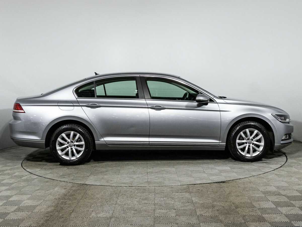 Volkswagen Passat с пробегом — 2017 год. Фото: #3
