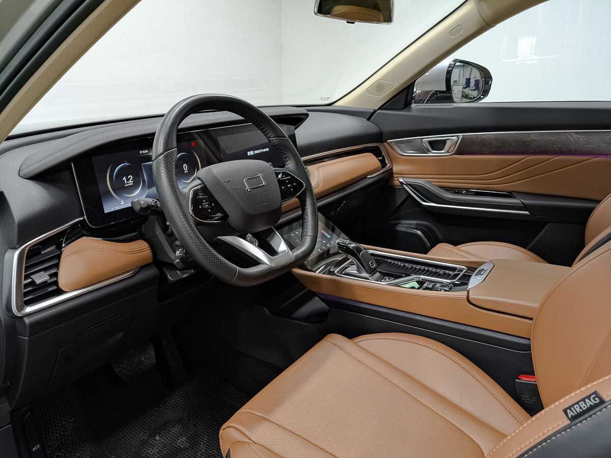 FAW Bestune T99 с пробегом — 2023 год. Фото: #14