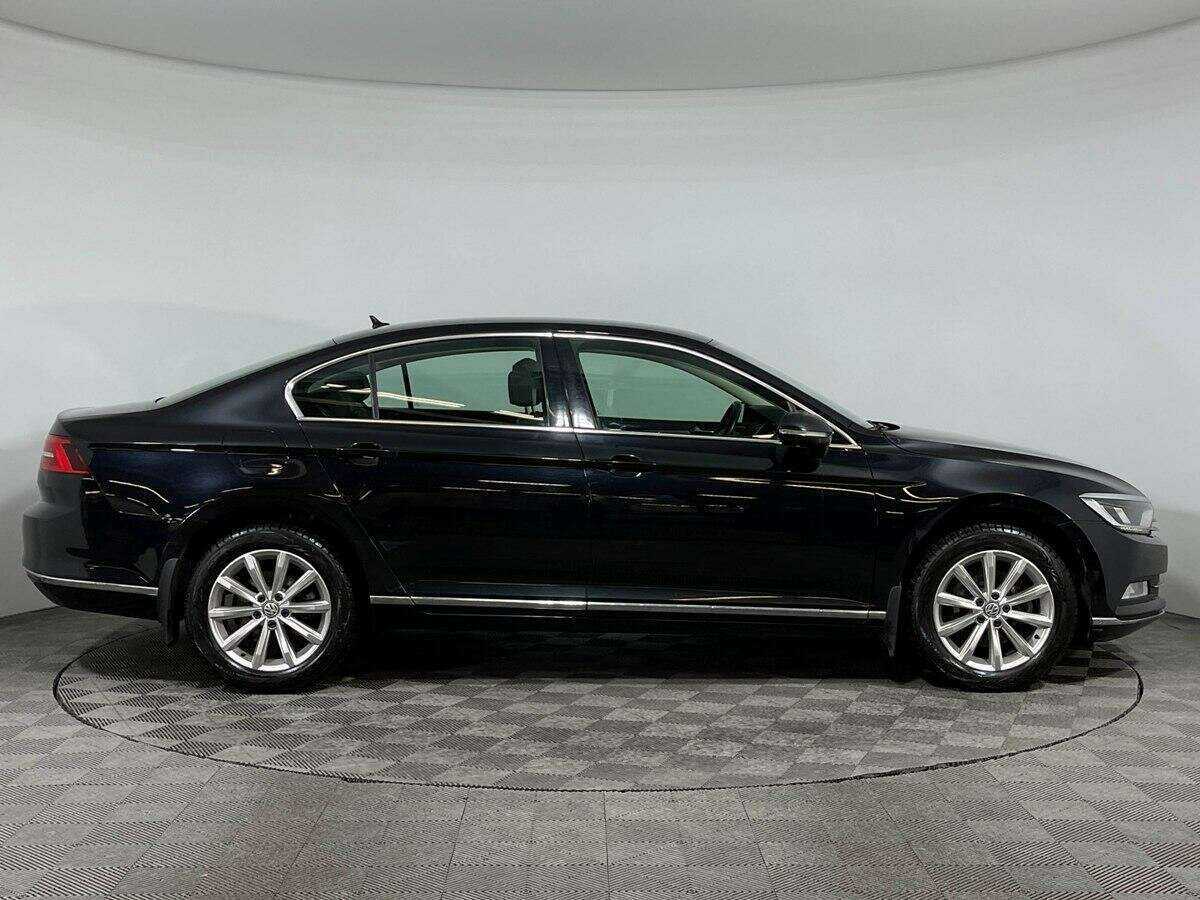 Volkswagen Passat с пробегом — 2017 год. Фото: #3