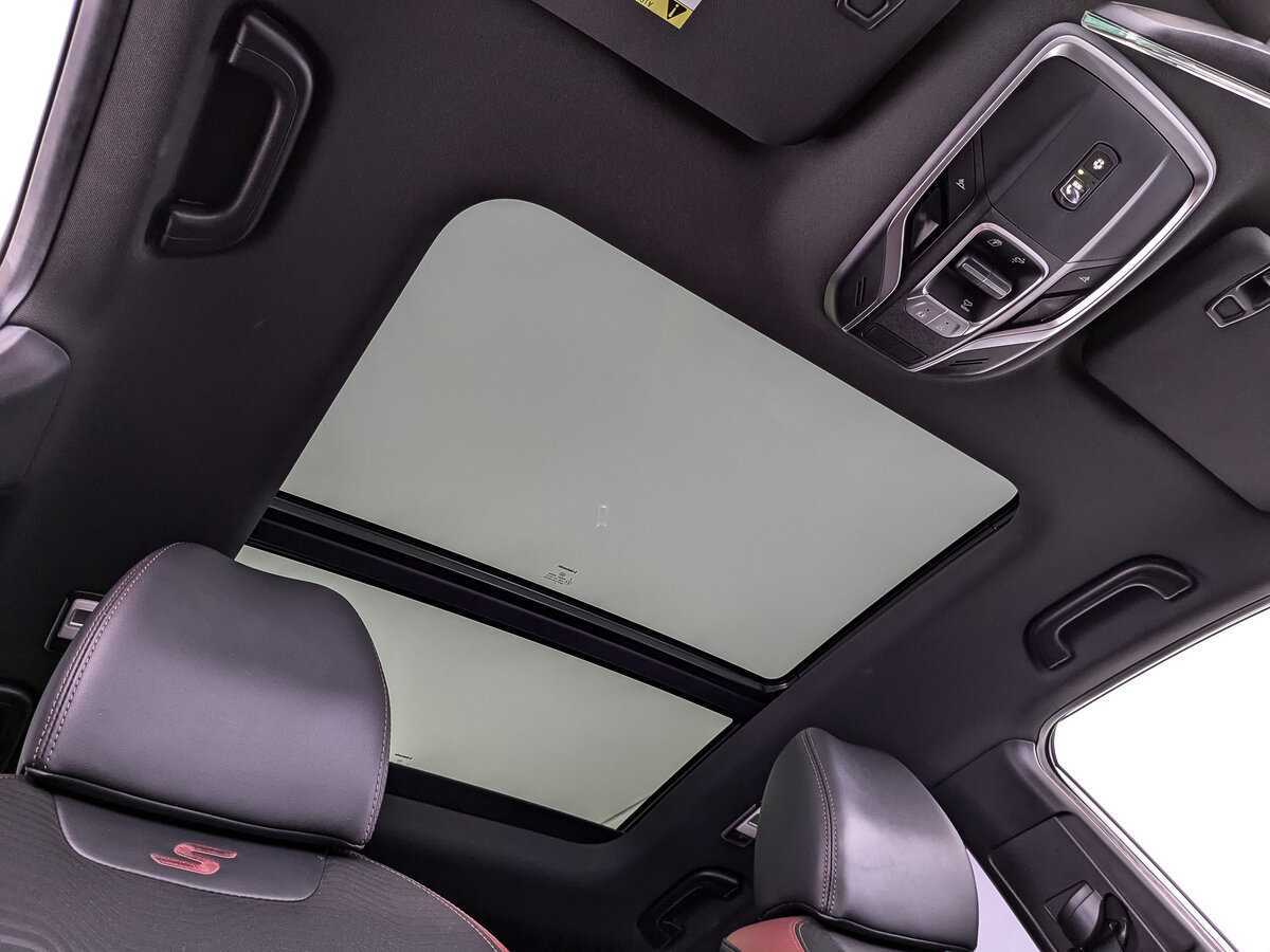 Geely Coolray с пробегом — 2021 год. Фото: #18