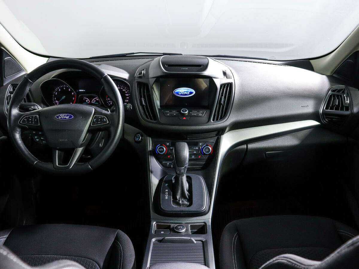 Ford Kuga с пробегом — 2018 год. Фото: #9