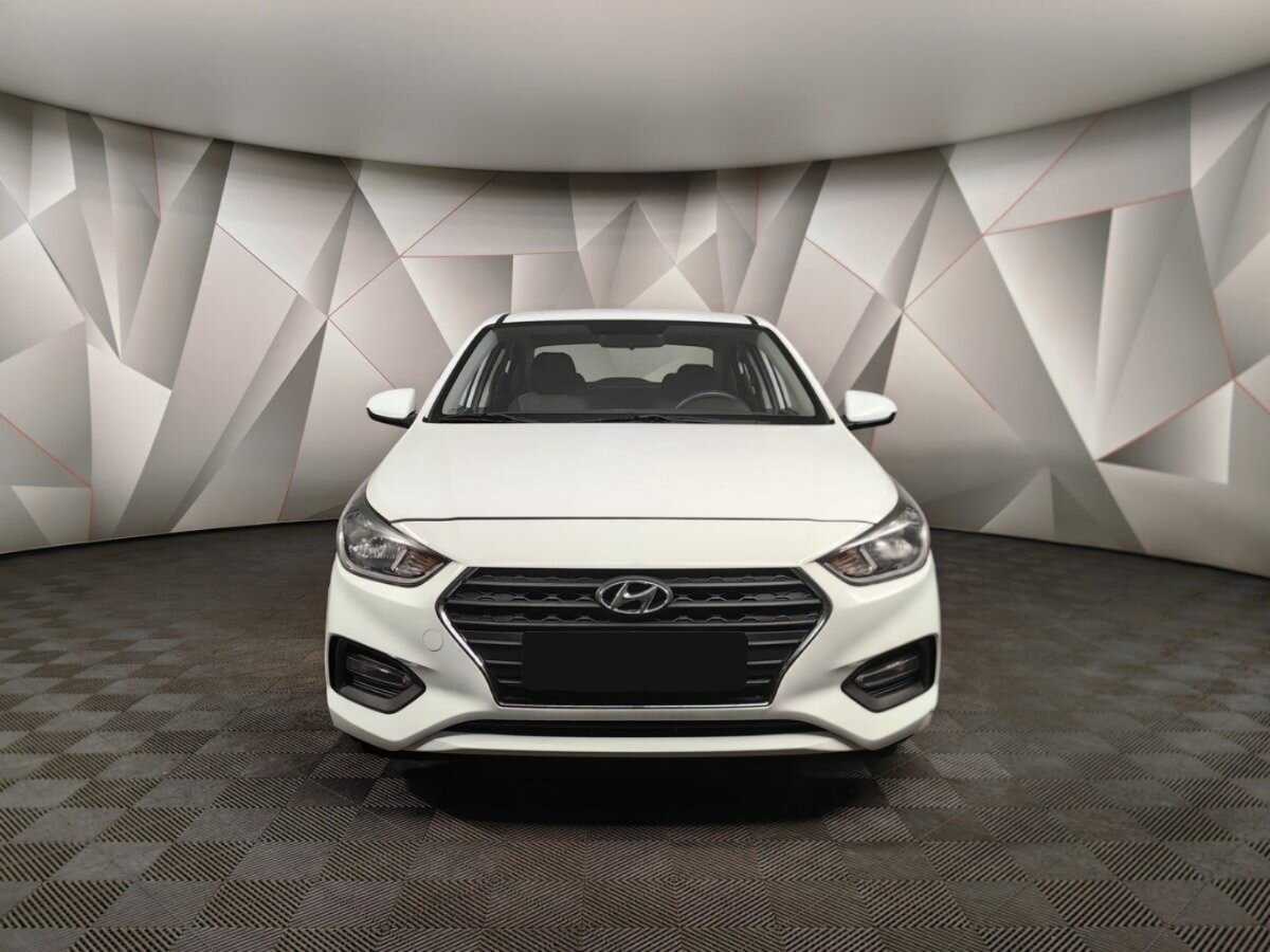 Hyundai Solaris с пробегом — 2019 год. Фото: #6