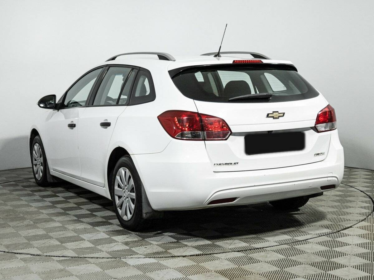 Chevrolet Cruze с пробегом — 2014 год. Фото: #6