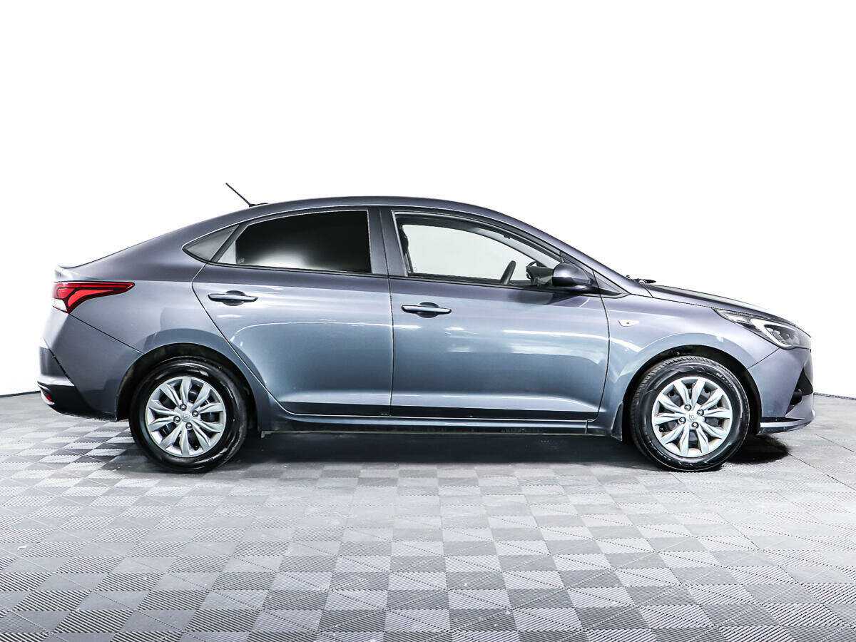 Hyundai Solaris с пробегом — 2021 год. Фото: #3