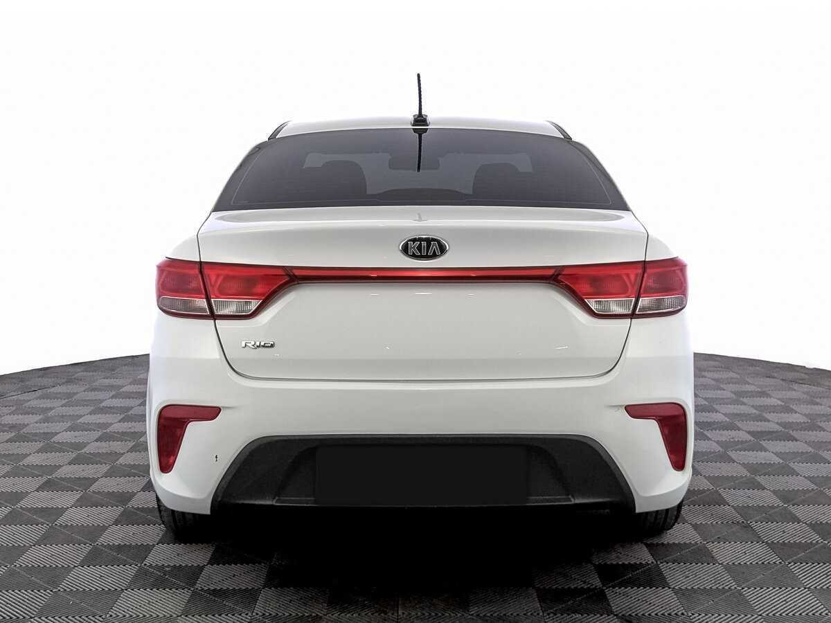 Kia Rio с пробегом — 2018 год. Фото: #5