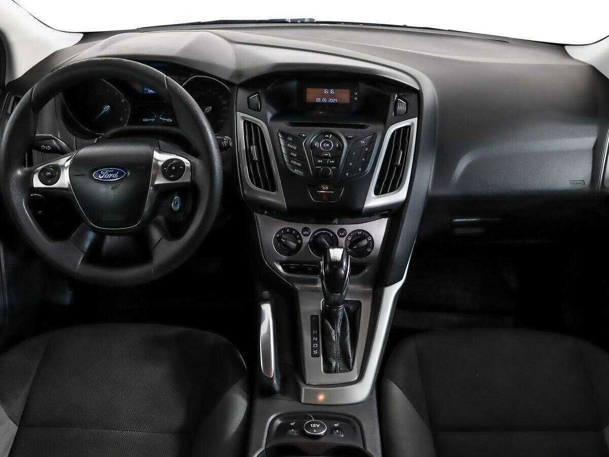 Ford Focus с пробегом — 2012 год. Фото: #10