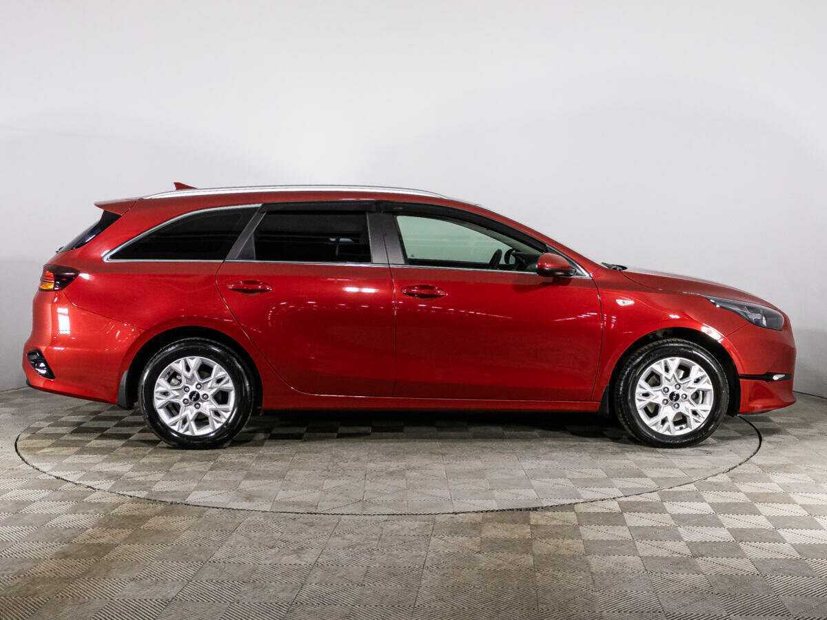 Kia Ceed с пробегом — 2022 год. Фото: #3