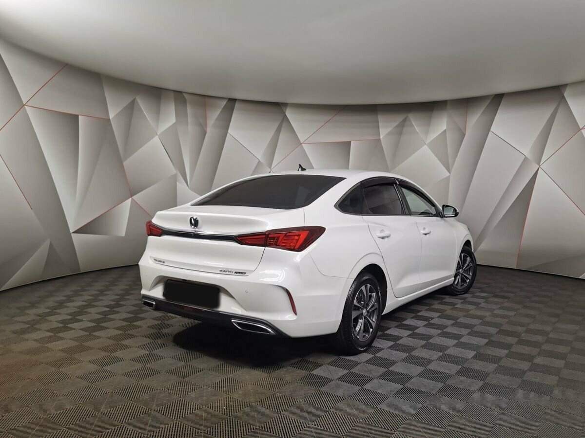 Changan Eado Plus с пробегом — 2023 год. Фото: #1