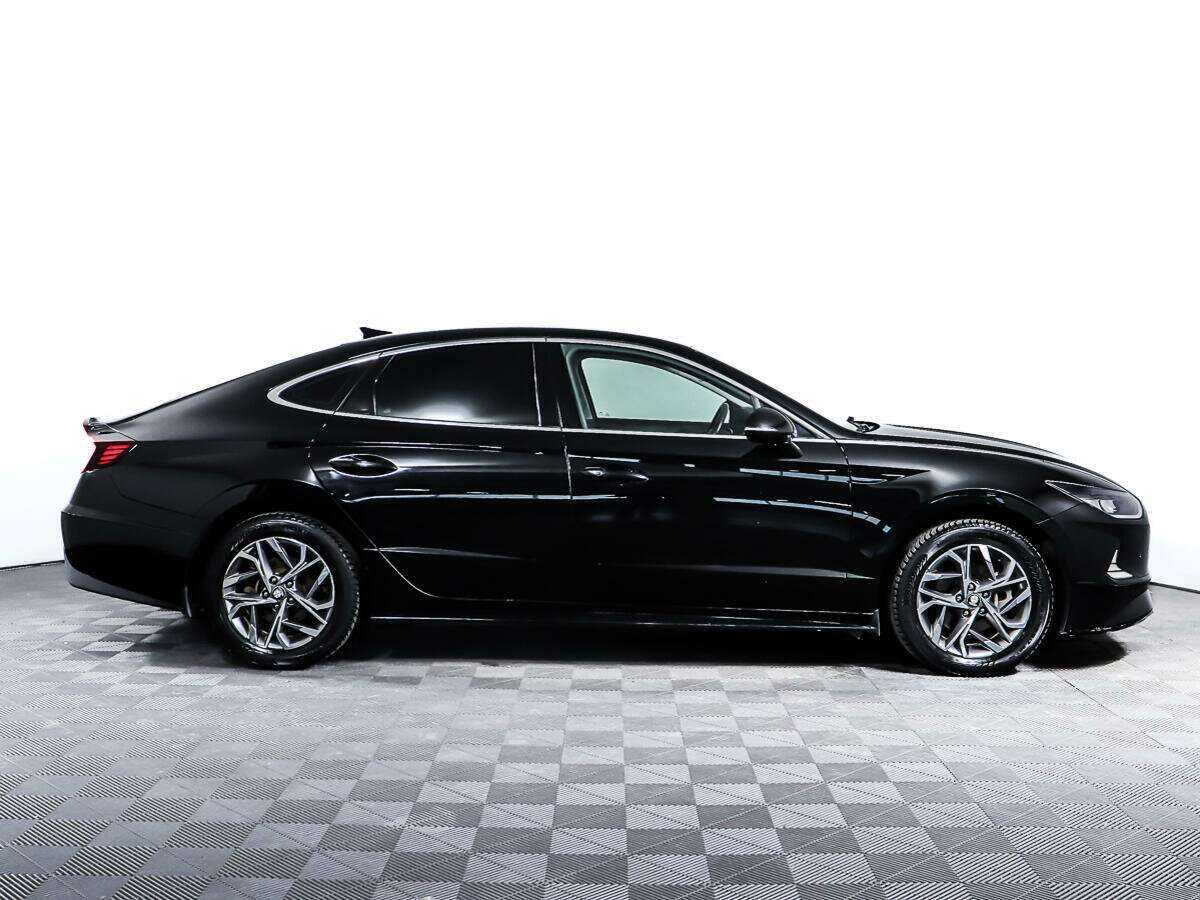 Hyundai Sonata с пробегом — 2020 год. Фото: #3