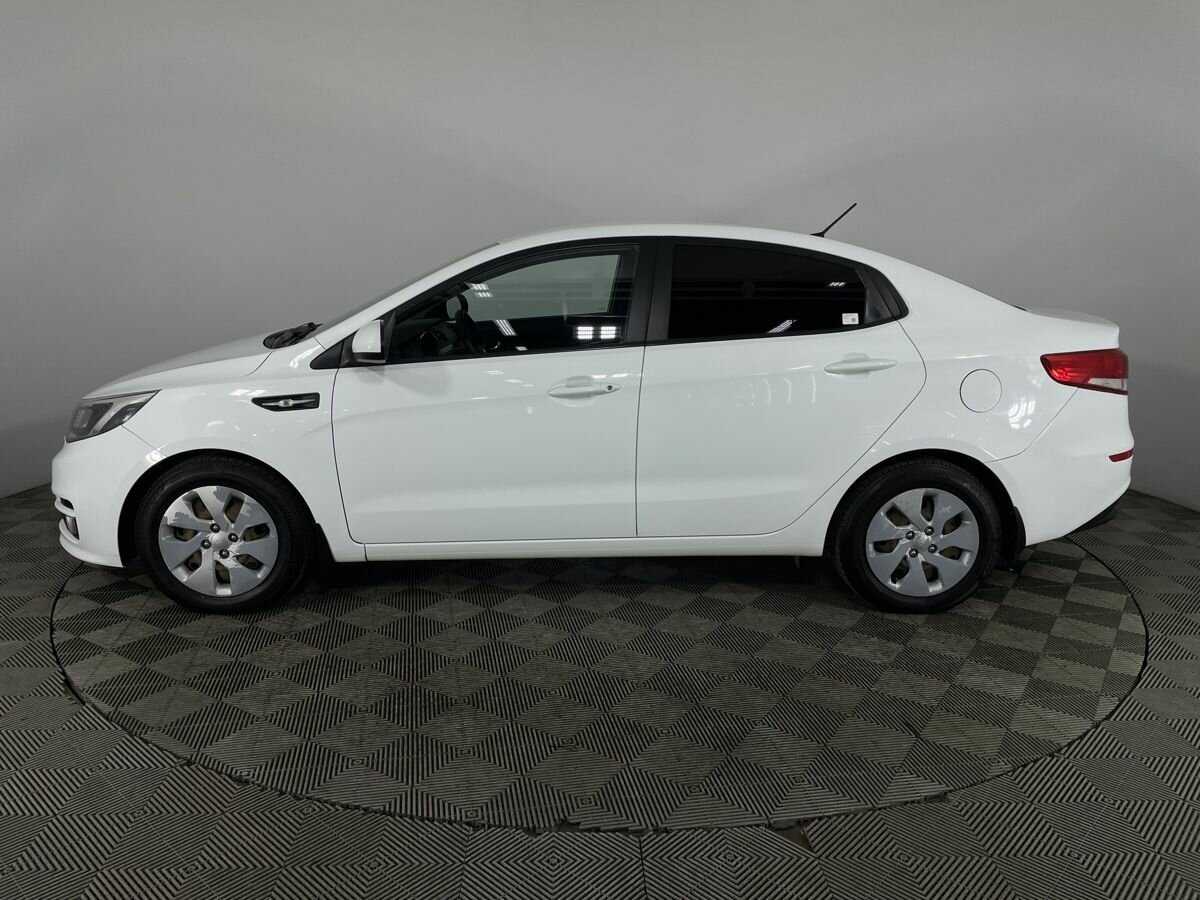 Kia Rio с пробегом — 2016 год. Фото: #3