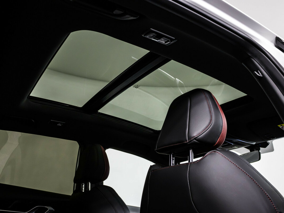 Geely Coolray с пробегом — 2023 год. Фото: #15