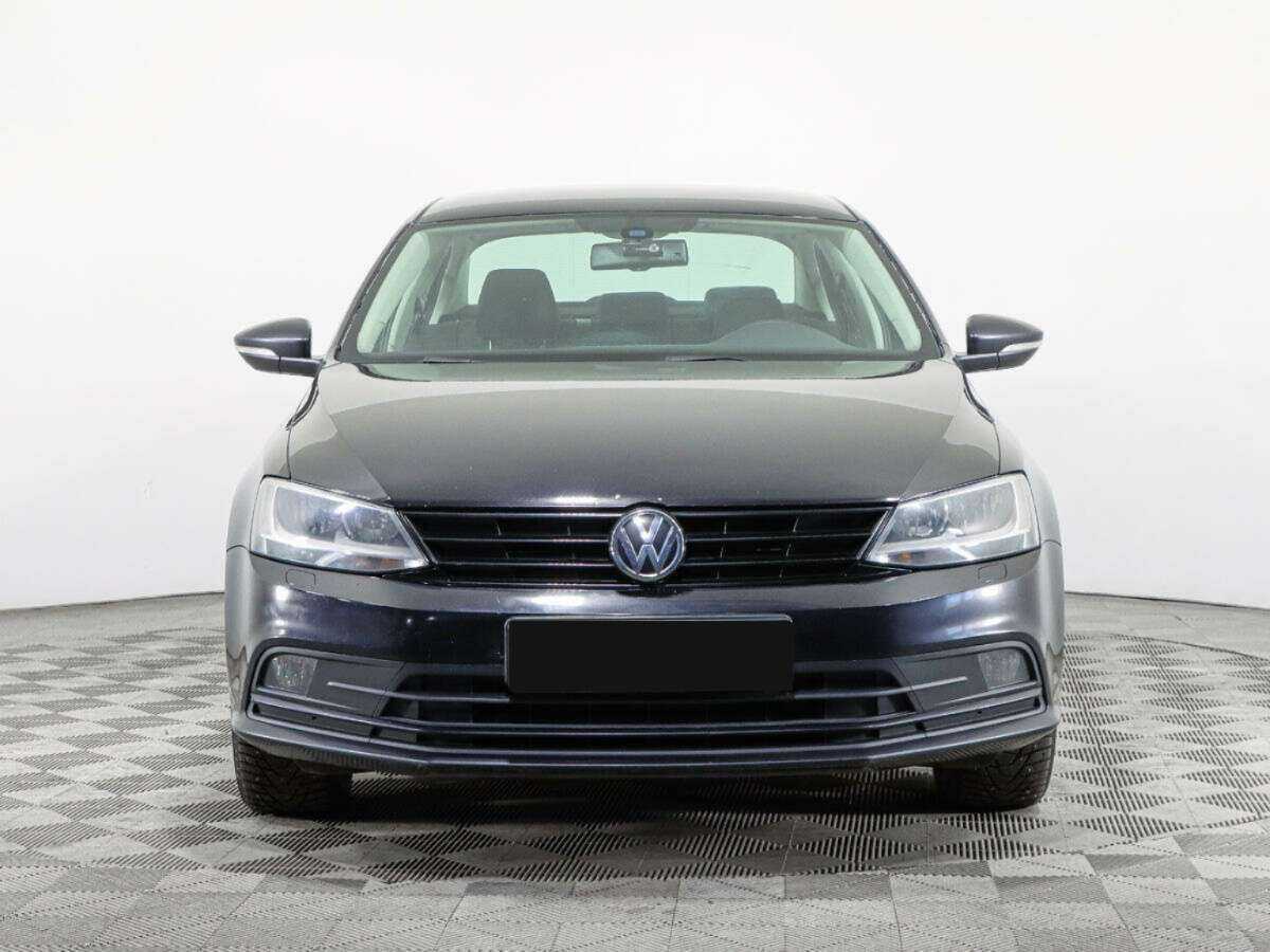 Volkswagen Jetta с пробегом — 2015 год. Фото: #1