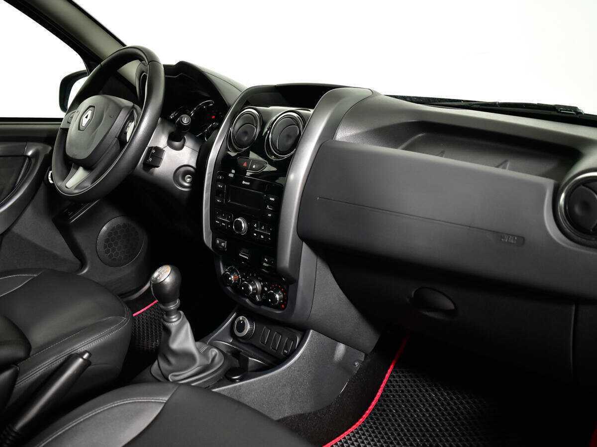 Renault Duster с пробегом — 2017 год. Фото: #6