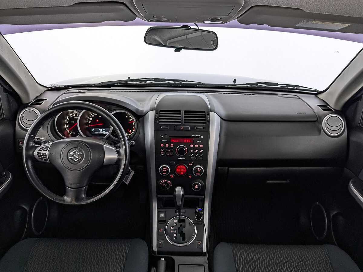 Suzuki Grand Vitara с пробегом — 2013 год. Фото: #13