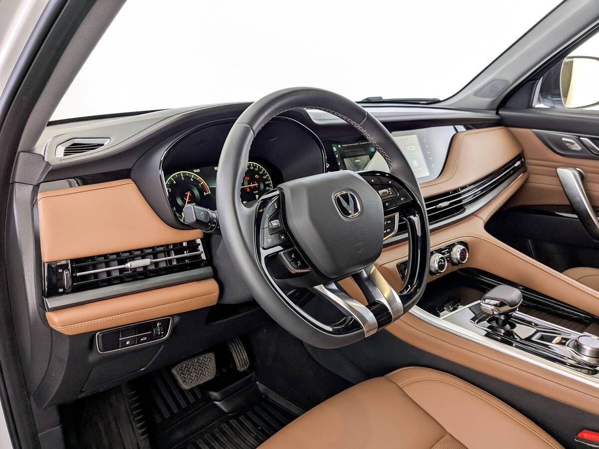 Changan CS95 с пробегом — 2023 год. Фото: #15