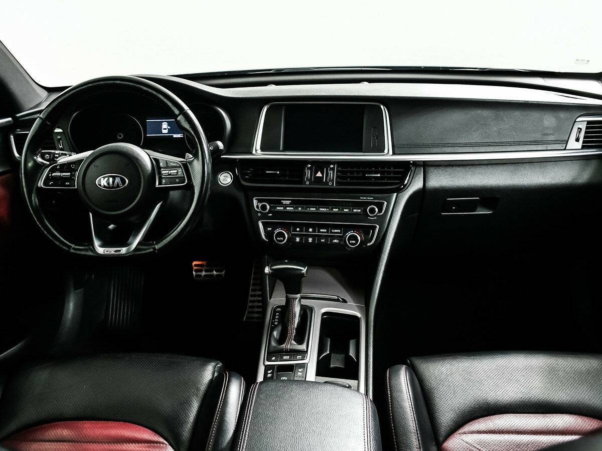 Kia Optima с пробегом — 2018 год. Фото: #10